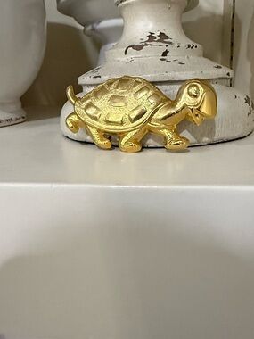 Vintage Gold Turtle Brooch